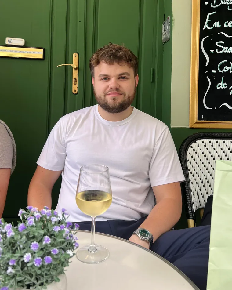 Ozzy, co-founder of Frostology